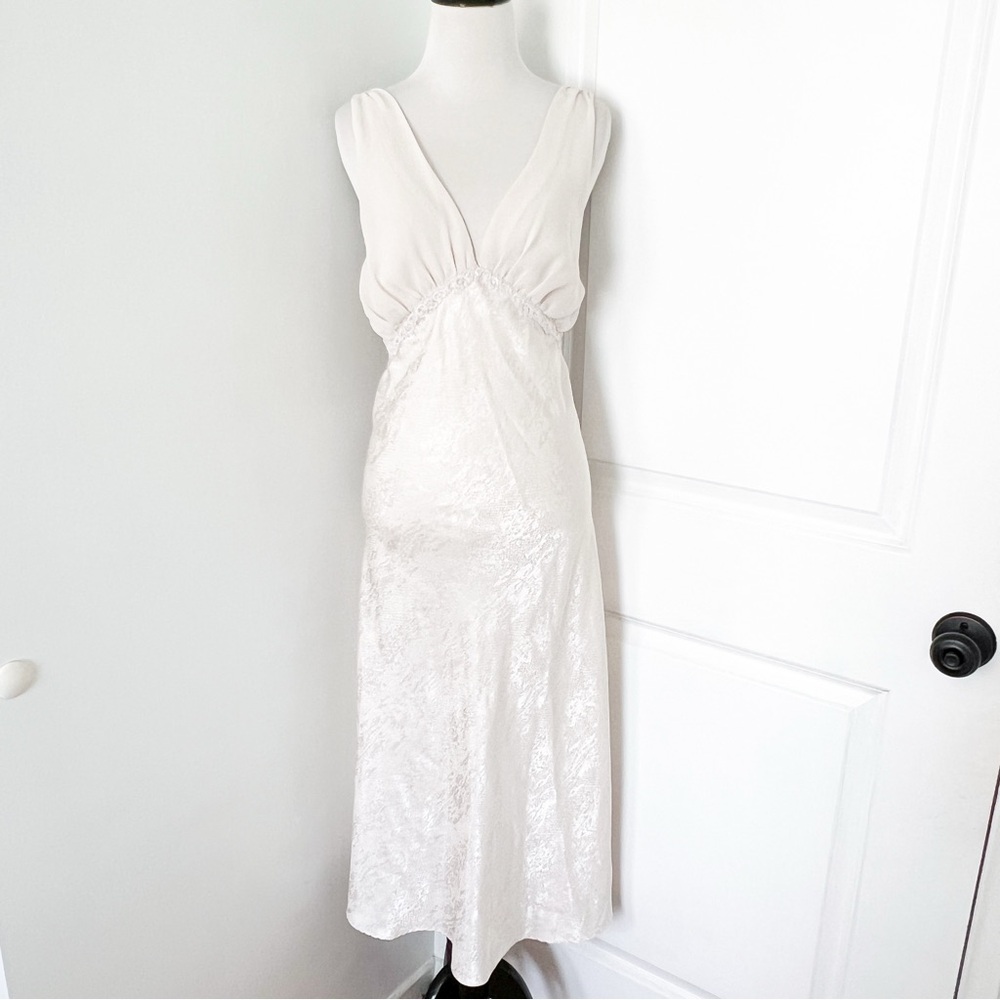 Jones New York White Snakeprint Sleeveless Plunge Midi Slip Dress with Lace- L